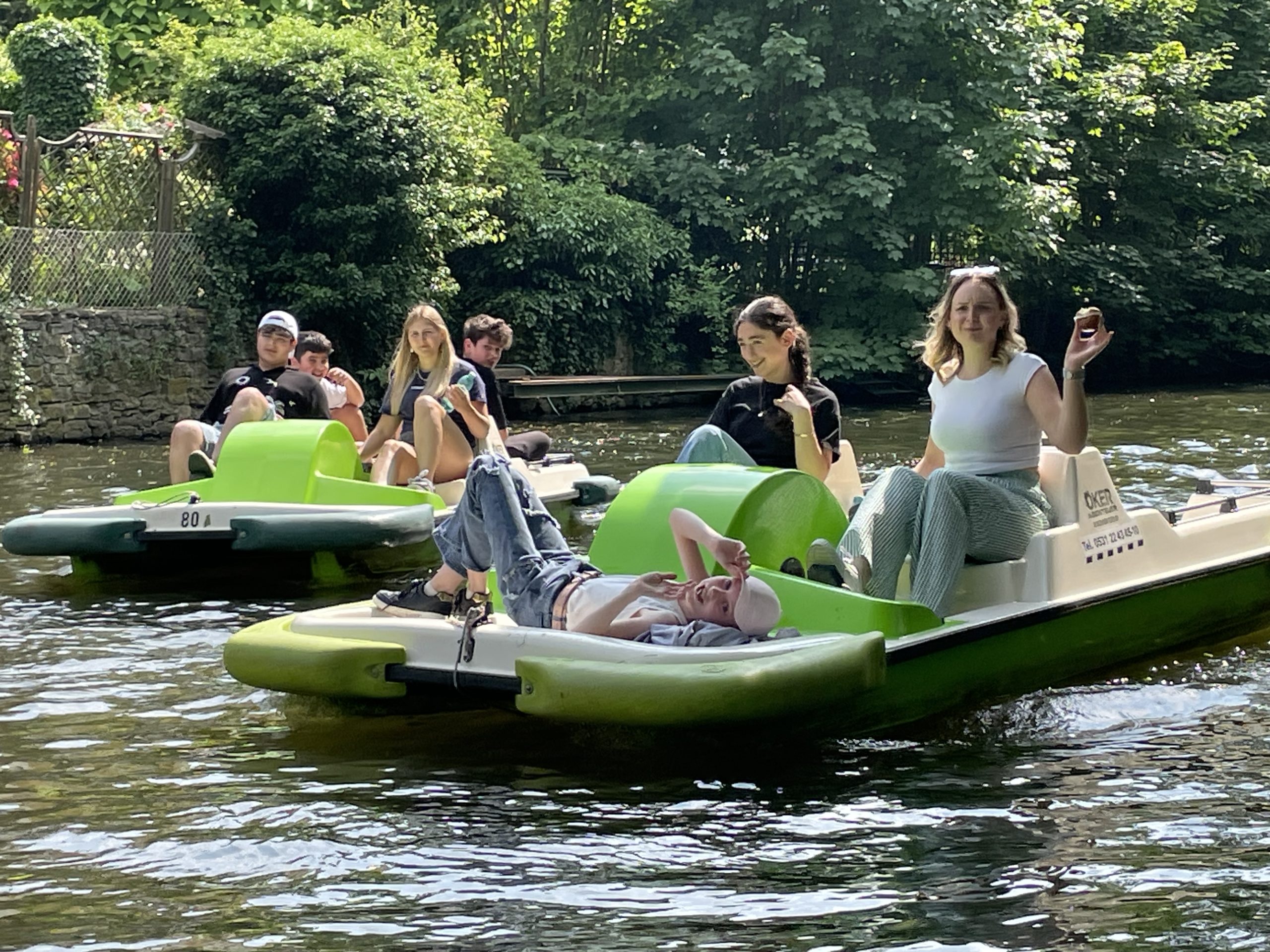 Tretboottour1 Ein Tretboot auf der Oker mit 4 Personen